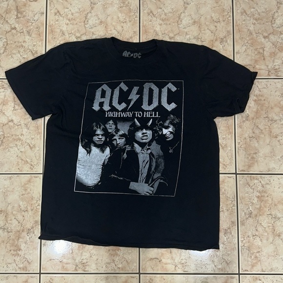 Shirts | Large Acdc Graphic Tee 10 Cotton | Poshmark